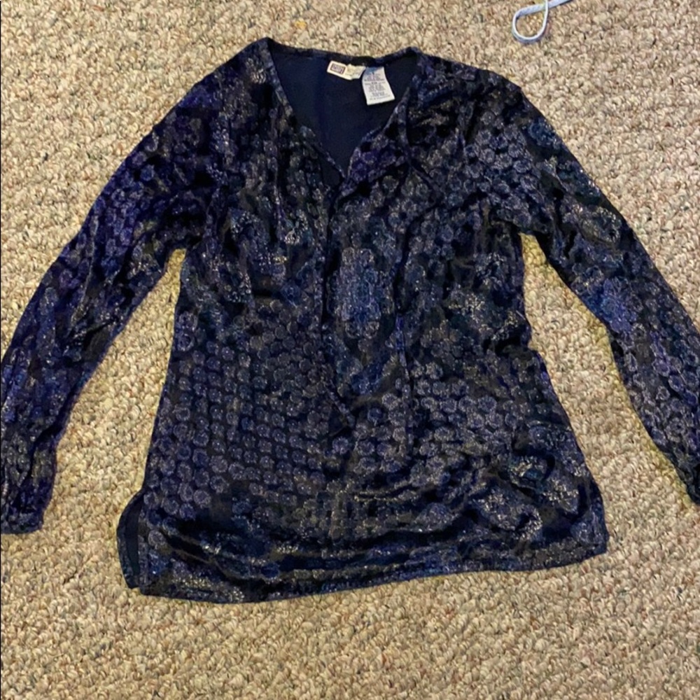 Cute blue velvet long sleeve shirt
